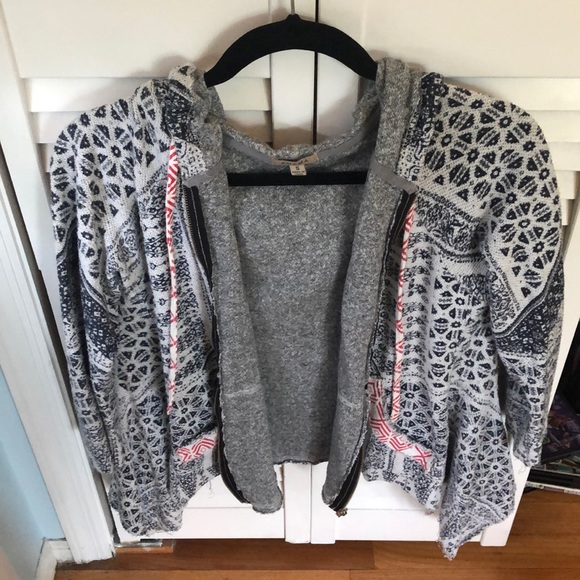 Asymmetrical Zip Up Hoodie ! - Picture 3 of 6